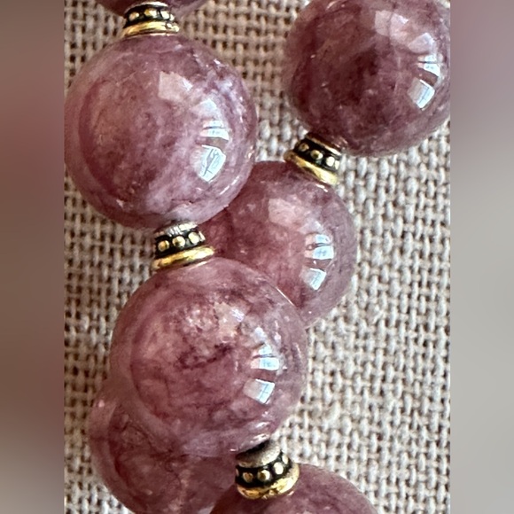 20 inch Lepidolite gemstone bead necklace NWOT - Picture 5 of 16